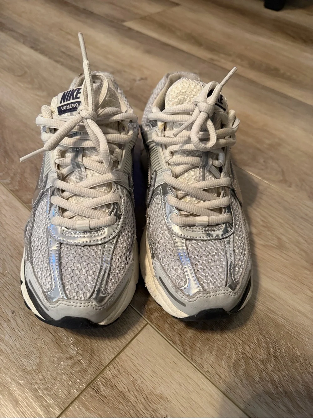 Nike Kids Silver and Light Grey Mesh Sneakers